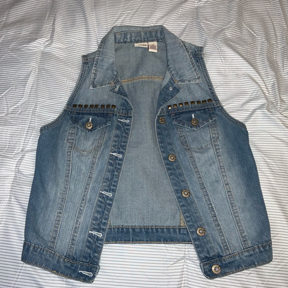 Juniors denim vest